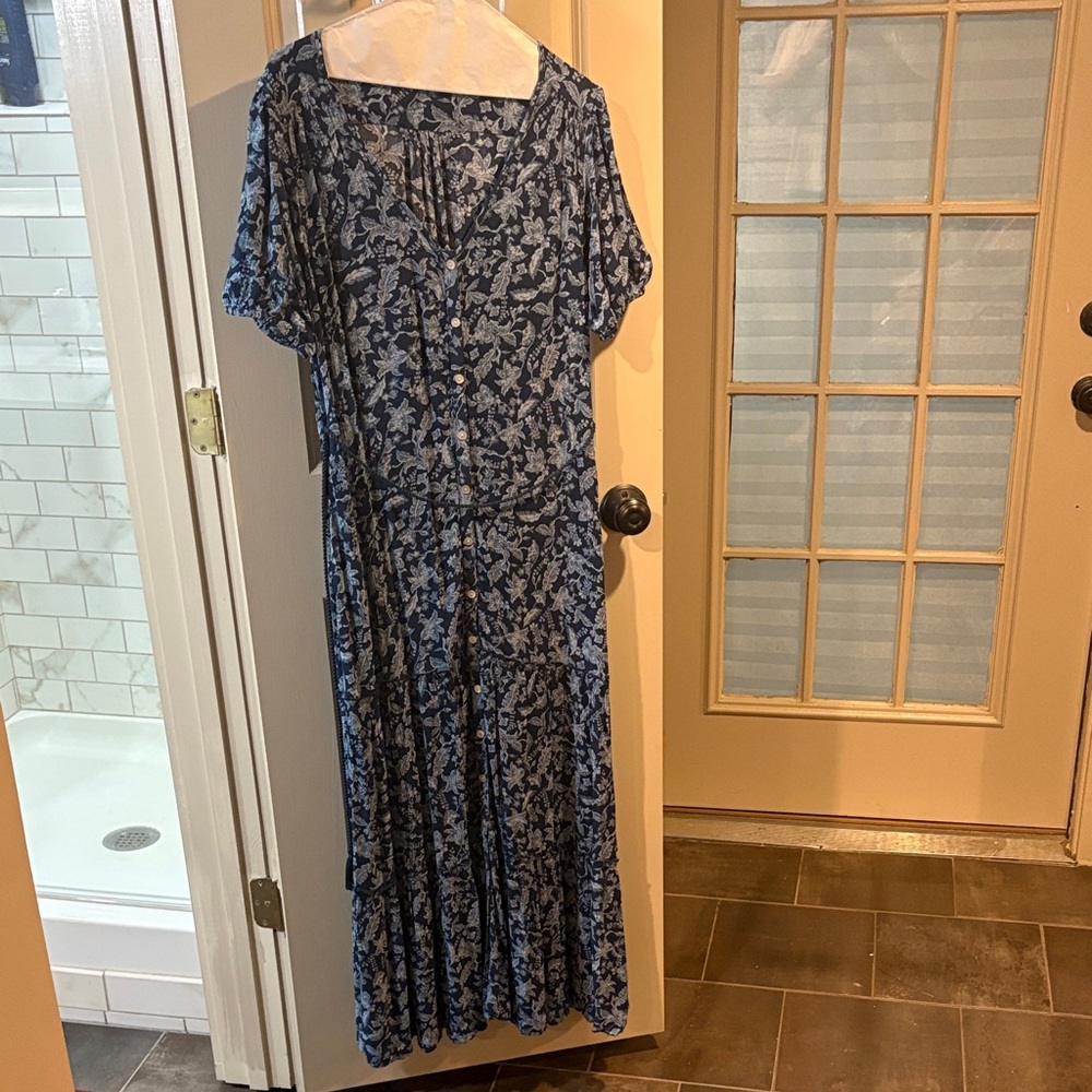 Faherty Navy Floral Maxi Dress